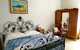 B&B Faro Bianco